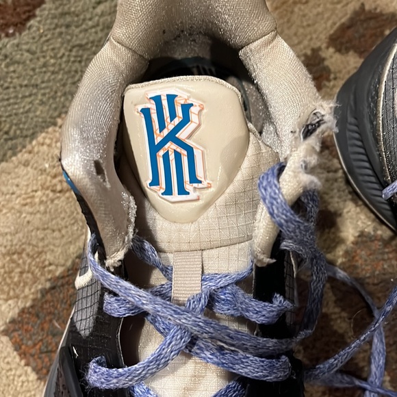 Nike Kylie Low 4 Black Rattan size 7.5 basketball sneakers - Picture 2 of 6